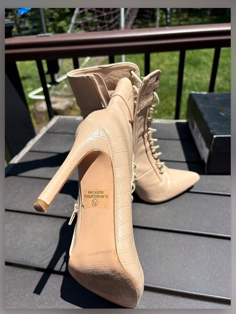 Ankle boot - Picture 2 of 3
